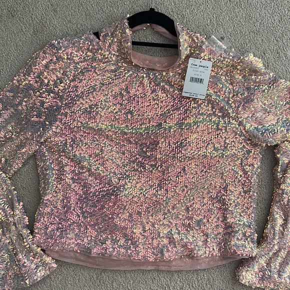 Free people NWT Lilac Glow sequined top - Picture 4 of 5